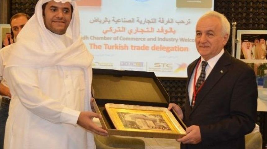 T&uuml;rk Mobilyası Suudi Arabistan Vizesini Aldı