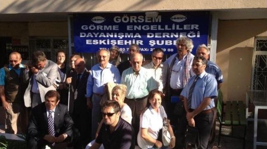 Chp&rsquo;den Engelli Dernek Ve Spor Kul&uuml;plerine Ziyaret