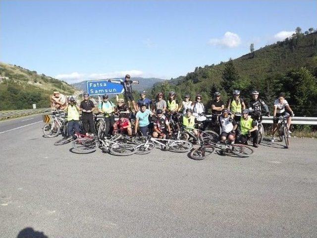 Bisikletlilerin &Ouml;l&uuml;m&uuml;ne Dikkat &Ccedil;ekmek İ&ccedil;in Pedallar &Ccedil;evrilecek 1