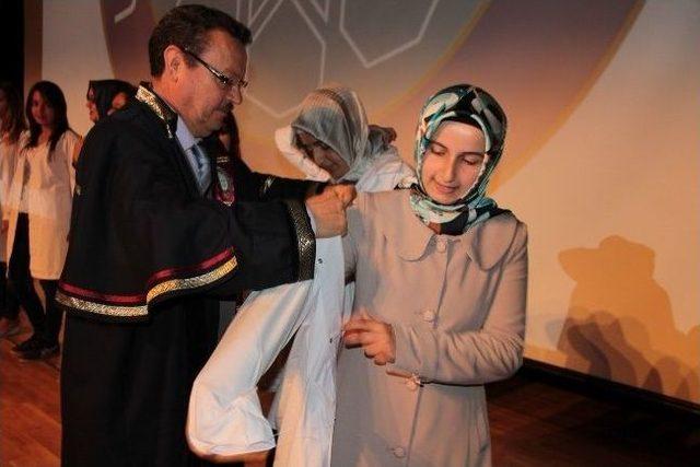 Doktor Adayları Beyaz Önlüklerini Giydi