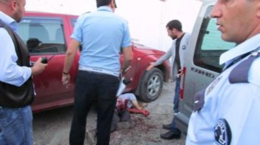 Simit&ccedil;i bı&ccedil;aklanarak &ouml;ld&uuml;r&uuml;ld&uuml;