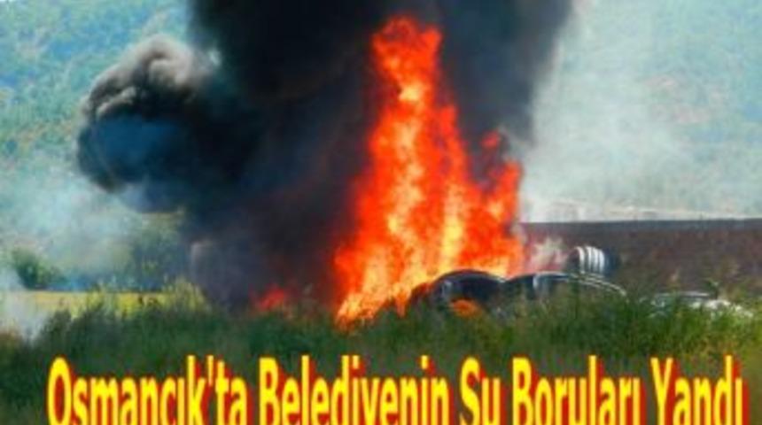 Osmancık'ta belediyenin su boruları yandı