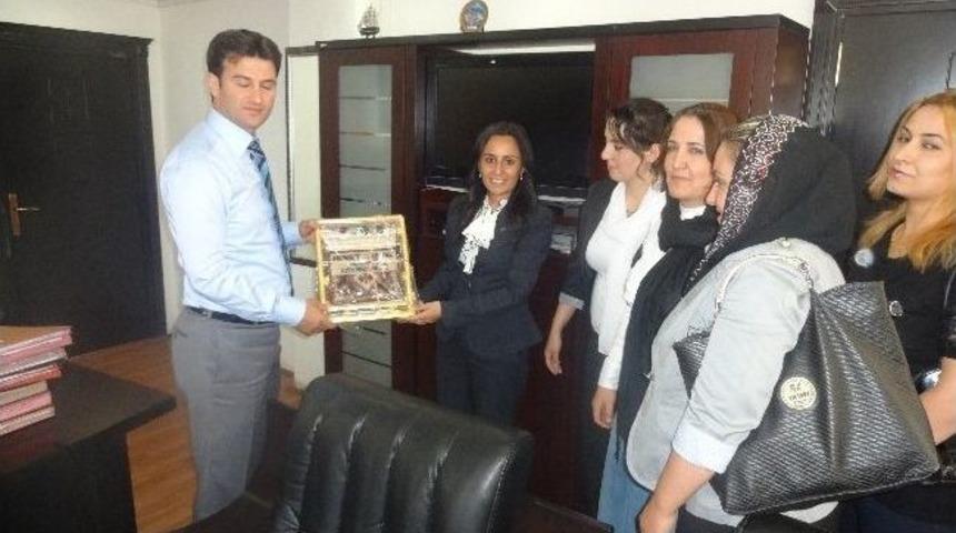 Ak Parti Şırnak Kadın Kolları Teşkilatlarını G&uuml;&ccedil;lendiriyor