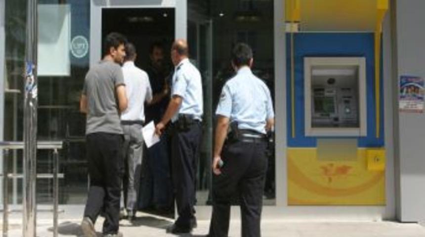 PTTBank'ı yine soydular!