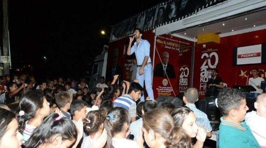 B&uuml;y&uuml;kşehir Belediyesi Sanat Tırı Pozantı&rsquo;daydı