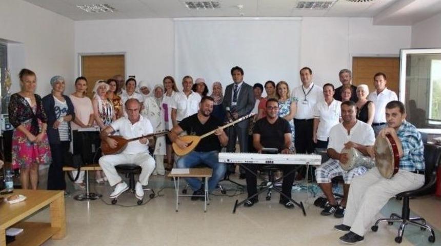 A&uuml; Hastanesi&rsquo;nde Tedavi G&ouml;ren Kemoterapi Hastaları Konsere Hazırlanıyor