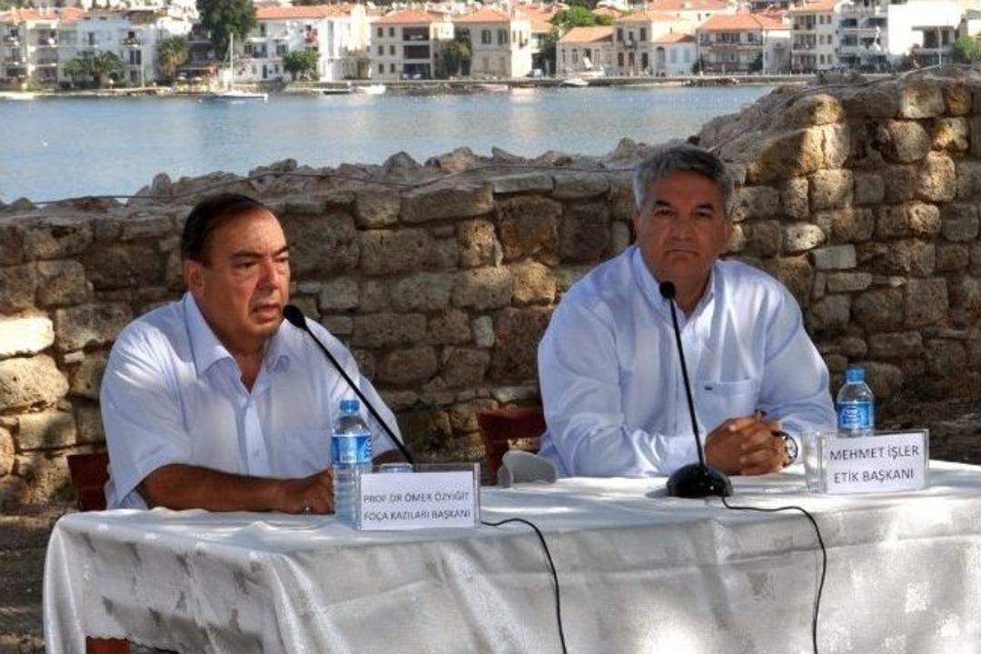 Fo&ccedil;a'da Festival Coşkusu Devam Ediyor