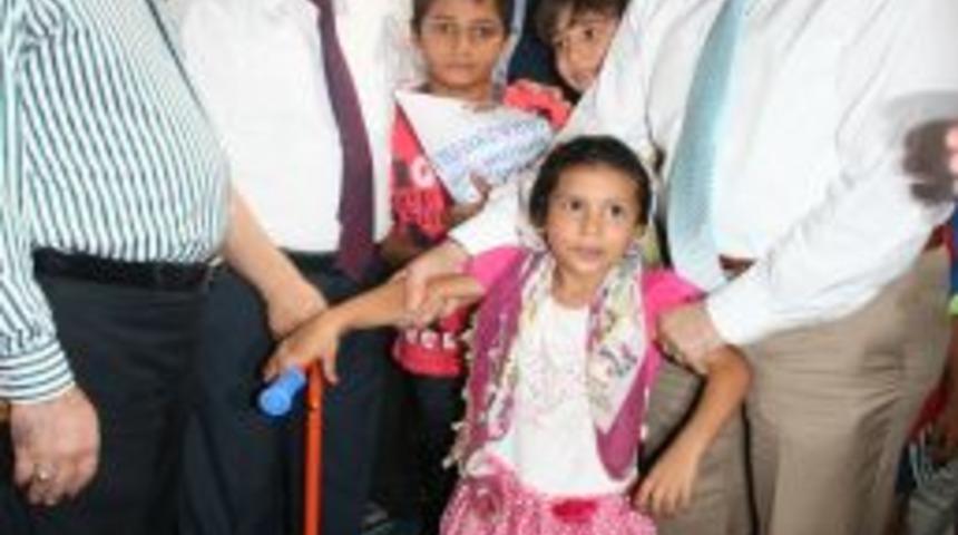 Kur'an-ı Kerim &Ouml;ğrenen &Ccedil;ocuklar &Ouml;d&uuml;llendirildi