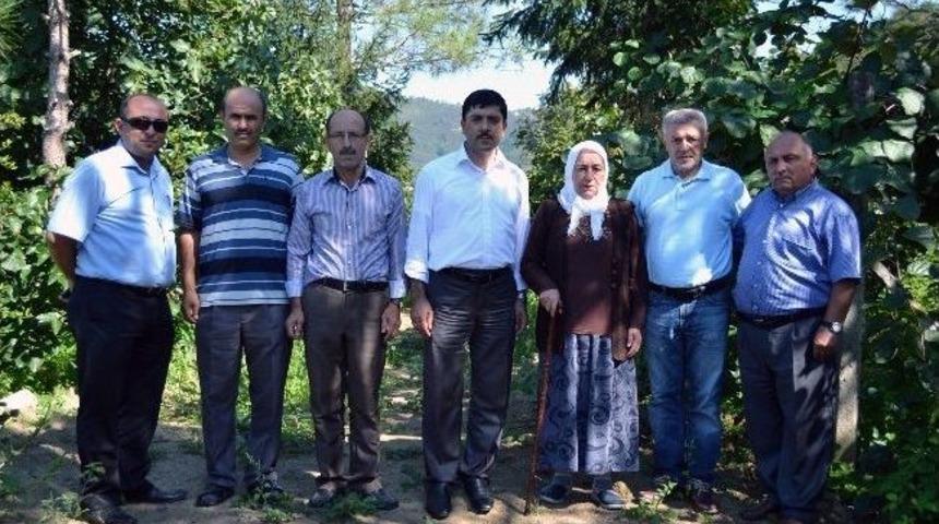 M&uuml;ft&uuml;l&uuml;k Hacca Gidecek Şehit Annesini Ziyaret Etti