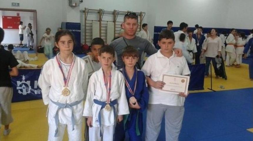 Yalova&rsquo;nın Altın &Ccedil;ocukları