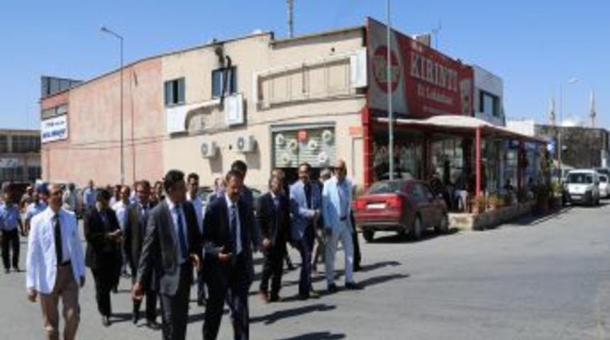Başkan &Ouml;zhaseki'den Demirciler Sitesi Esnafına Ziyaret