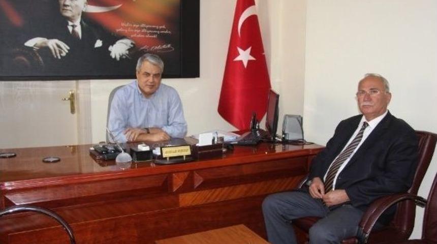 Başkan Akova Kaymakamları Ziyaret Etti