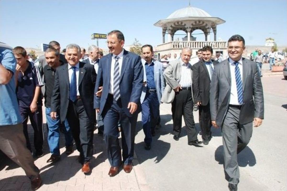 &Ouml;zhaseki Ve B&uuml;y&uuml;kkılı&ccedil; Demirciler Sitesi Esnafı İle Bir Araya Geldi