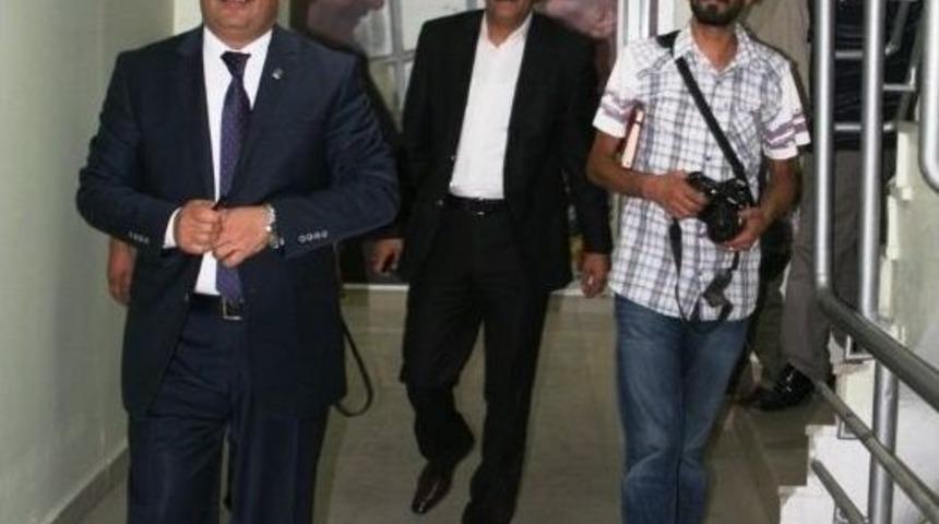 Ak Partili Aras: &ldquo;hi&ccedil; Kimse Oy Avcılığına &Ccedil;ıkmasın&rdquo;