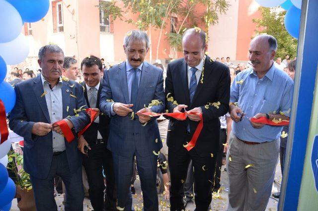 Niğde Ümit Ve Eğitim Derneği'nin Yeni Hizmet Binası Açıldı