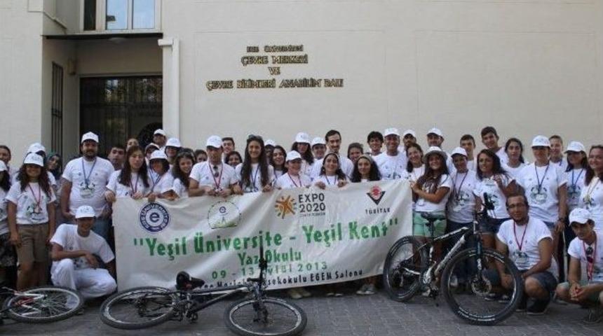 Yeşil &Uuml;niversite İ&ccedil;in Pedal Bastılar