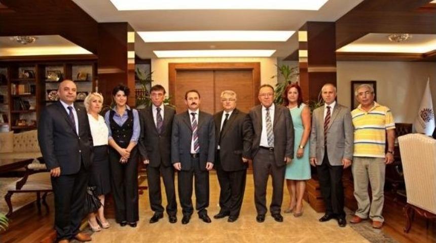 Vali Başk&ouml;y &Ccedil;orsiad Y&ouml;netimini Kabul Etti