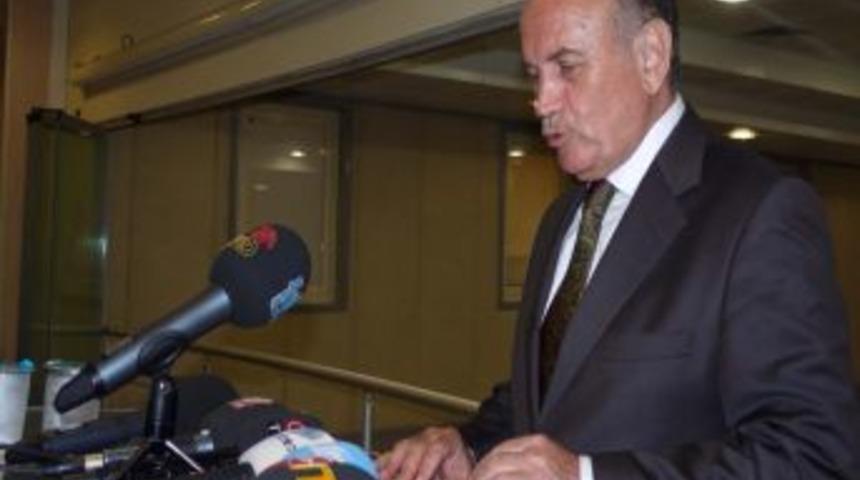 Topbaş'tan İstanbullulara Uyarı: Toplu Taşıma Ara&ccedil;larını Kullanın
