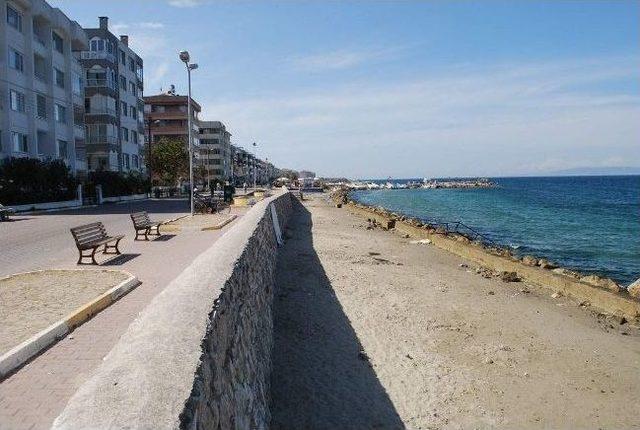 Mudanya’da Denizin Çekilmesi Tedirginliğe Neden Oldu 1