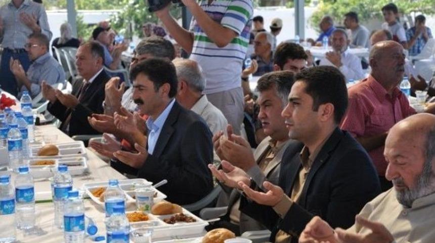 U&ccedil;hisar Kapalı Pazar Yeri Ve Meydanı Dualarla A&ccedil;ıldı