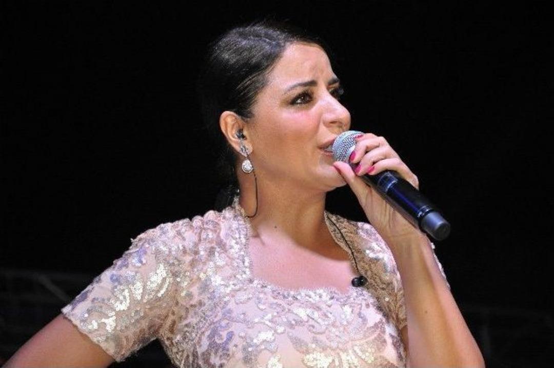 Soma'da Geleneksel S&uuml;nnet Coşkusu Ve Zara Konseri