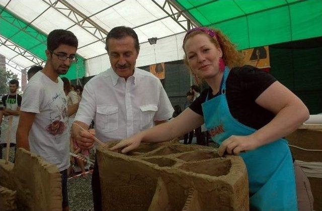 Eskişehir 7. Uluslararası Pişmiş Toprak Sempozyumu 3