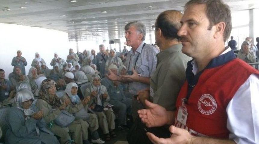 Antalya'dan Kutsal Topraklara İlk Hacı Kafilesi Uğurlandı