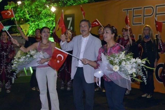 Anneler Pişmiş Toprak Sempozyumu'na Renk Kattı