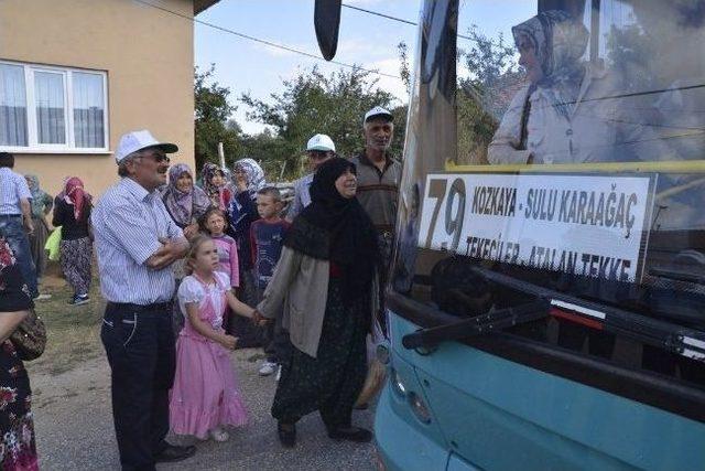 Atalantekke Ve Tekeciler Köylerinde Otobüs Sevinci