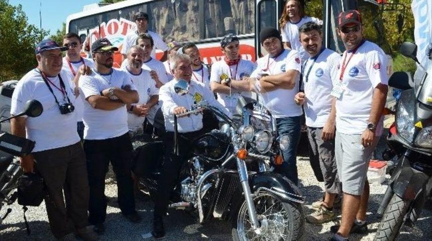 Başkan Durak, Motorcularla Bilikte &ldquo;doğaya Şiddete Hayır&rdquo; Dedi