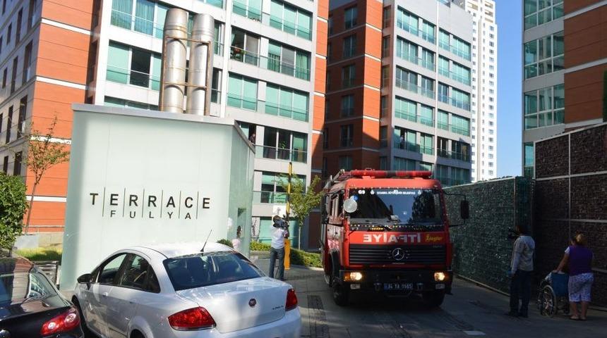 Rezidansta Yangın Paniği