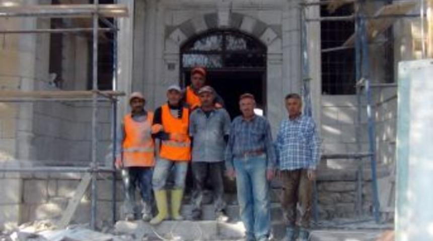 Akdağmadeni&rsquo;nde Tarihi Yapılar Restore Ediliyor