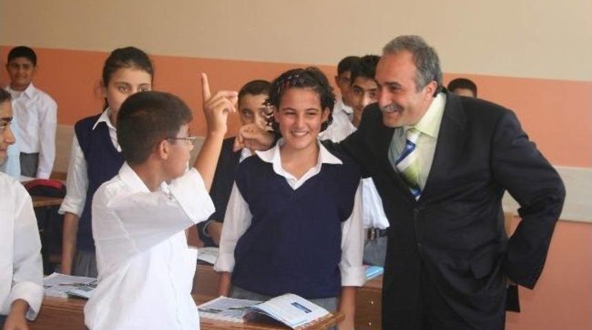 Şanlıurfa Belediyesi&rsquo;nden Eğitime 100 Bin Tl Destek