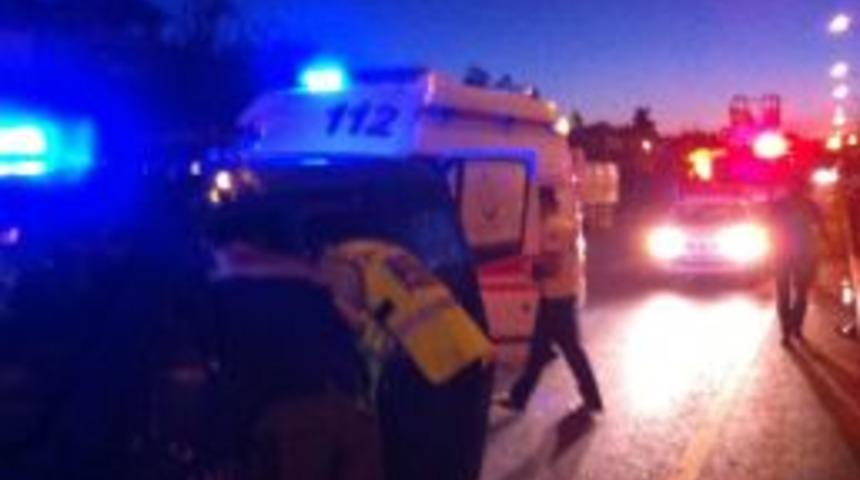 Altınoluk&rsquo;ta &Uuml;st &Uuml;stte Gelen Kazalarda 2 Kişi &Ouml;ld&uuml;