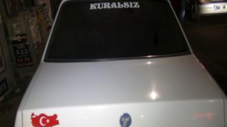 Aksaray'da Otomobil Yayaların Arasına Daldı: 4 Yaralı