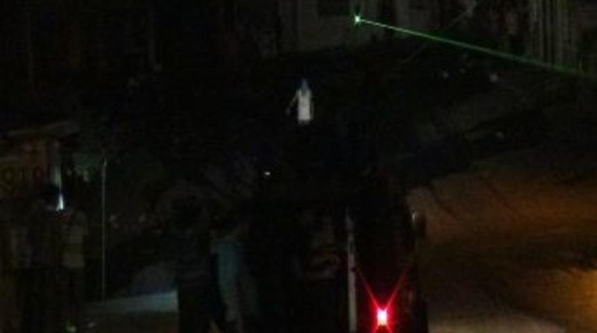 Hatay'da Izinsiz G&ouml;steriler S&uuml;r&uuml;yor