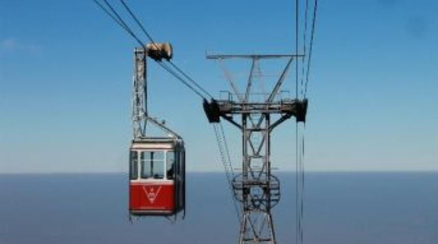 Dağcılar Yeni Teleferiğin Bitirilmesini Bekliyor