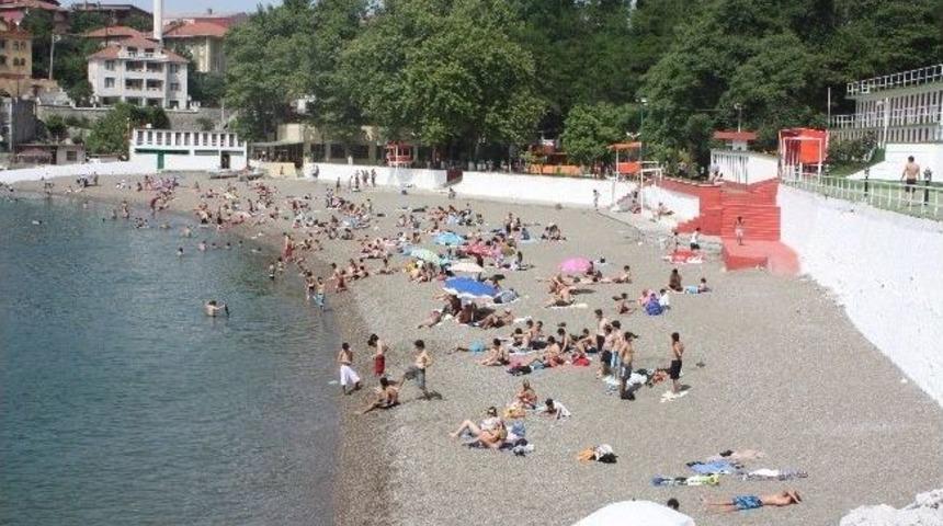 Kapuz Plajı Sezonu Kapatıyor