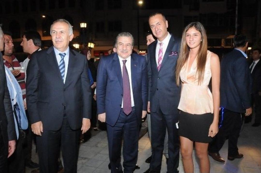 İ&ccedil;işleri Bakanı G&uuml;ler Şirehan&rsquo;a Hayran Kaldı