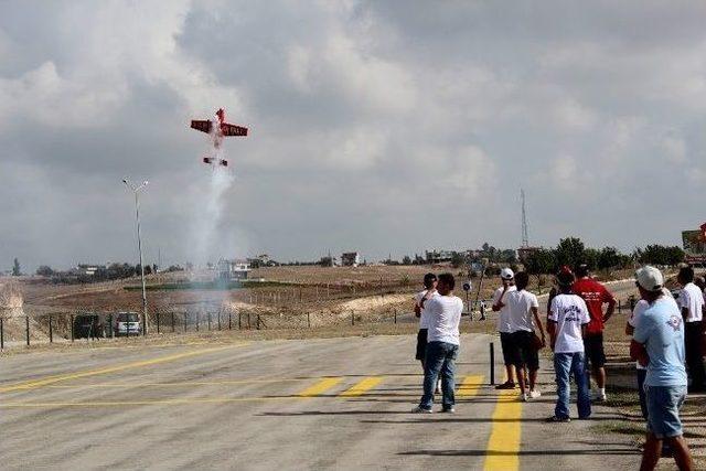 Sarı&ccedil;am Semalarında Model U&ccedil;ak Akrobasi G&ouml;sterisi 2