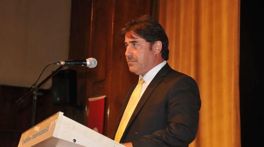 'Evlenmeye Aday &Ccedil;iftler Peygamber Efendimiz'in  Aile Hayatını Okumalı'