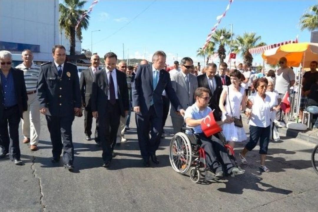 Ayvalık&rsquo;ta Engelliler Şenliği Başladı
