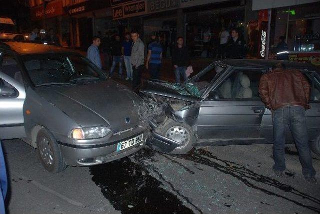 Trafik Kazasında Sekiz Kişi Yaralandı