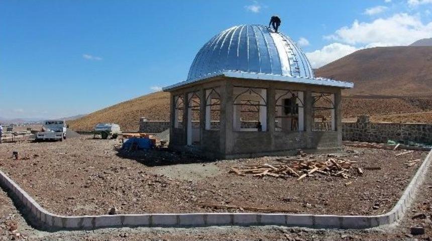 Pir Ali Baba T&uuml;rbesi&rsquo;nin Yapımı Devam Ediyor