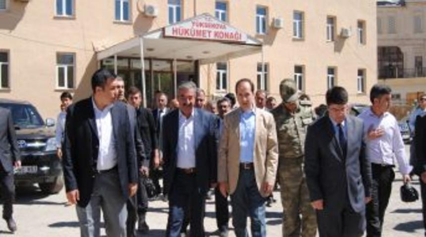 Hakkari Valisi Kalkan: Y&uuml;ksekova'da Huzuru S&uuml;rd&uuml;rmeliyiz