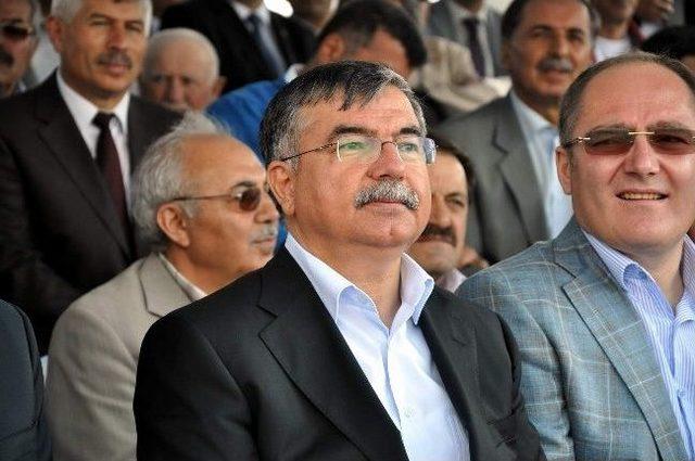 Milli Savunma Bakanı Yılmaz Sivas’ta 1