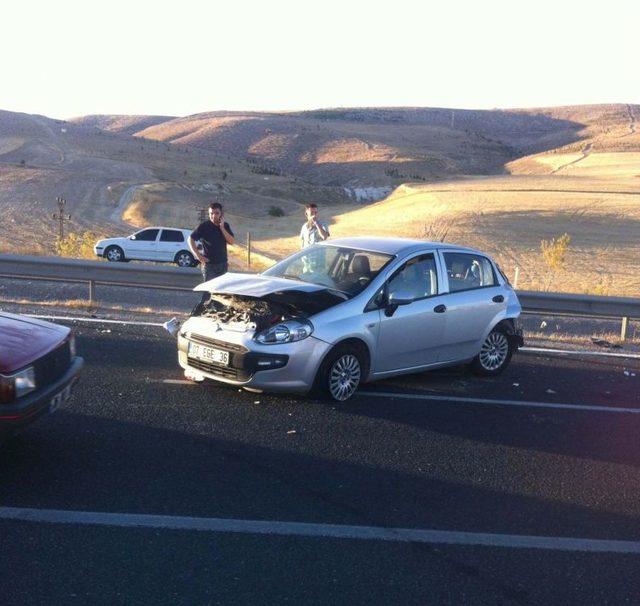 Ankara da Trafik Kazası: 1 i 35 G&uuml;nl&uuml;k Bebek, 9 Yaralı 1
