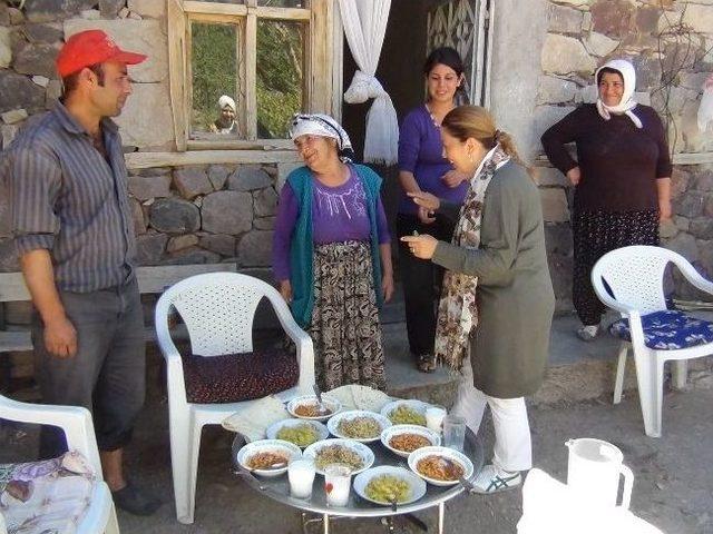 Ak Partili Milletvekili Çalık, Cem Evi’ni Ziyaret Etti