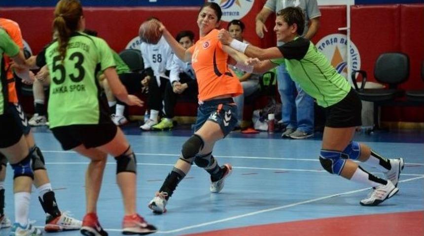 Muratpaşa&rsquo;nın Meleklerinden S&uuml;per Başlangı&ccedil;