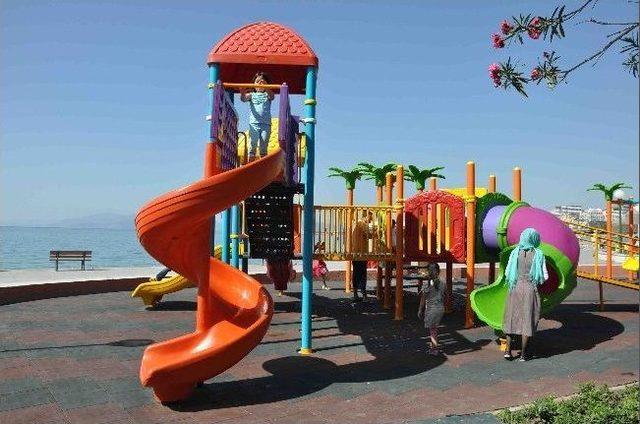 Kuşadası Belediyesi&rsquo;nden Engelli &Ccedil;ocuklar İ&ccedil;in &Ouml;zel Oyun Parkı 2